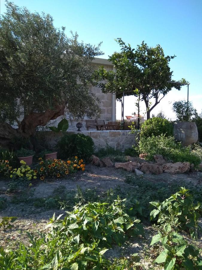 Margarita'S Stone House Apartment Platanos  Exterior photo